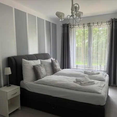 Seaside Bond 007 Kolobrzeg